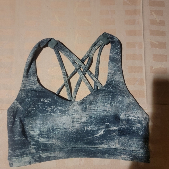 Lululemon Free to be Serene Bra - Picture 4 of 7